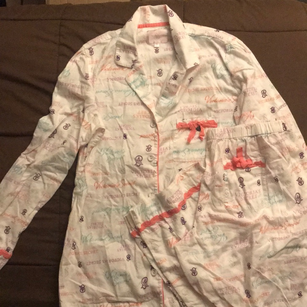 Victoria’s Secret flannel PJ set size large
